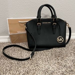 Michael Kors purse/wallet bundle